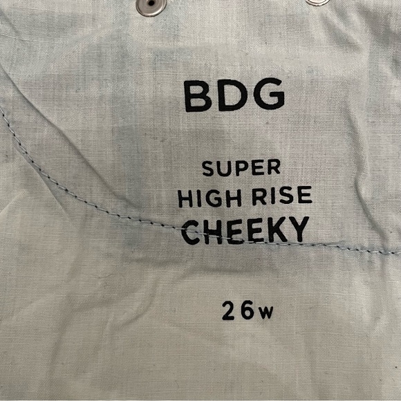 BDG Super High Rise Cheeky Denim Shorts Size 26 - Picture 3 of 6